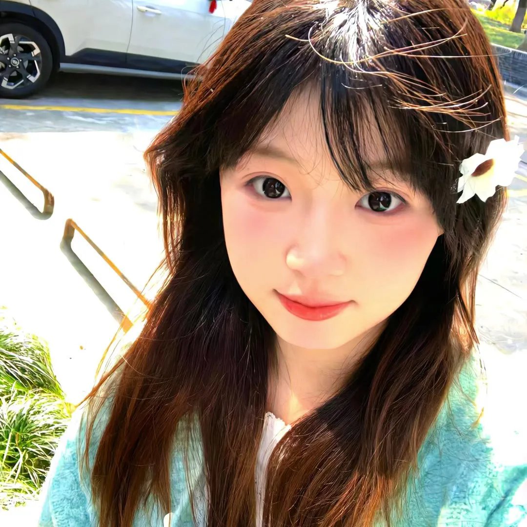 女机械人封面